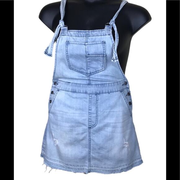 FOREVER 21 Mini Skirt Distressed  Denim Overalls Raw Hem Sz S - Picture 1 of 8